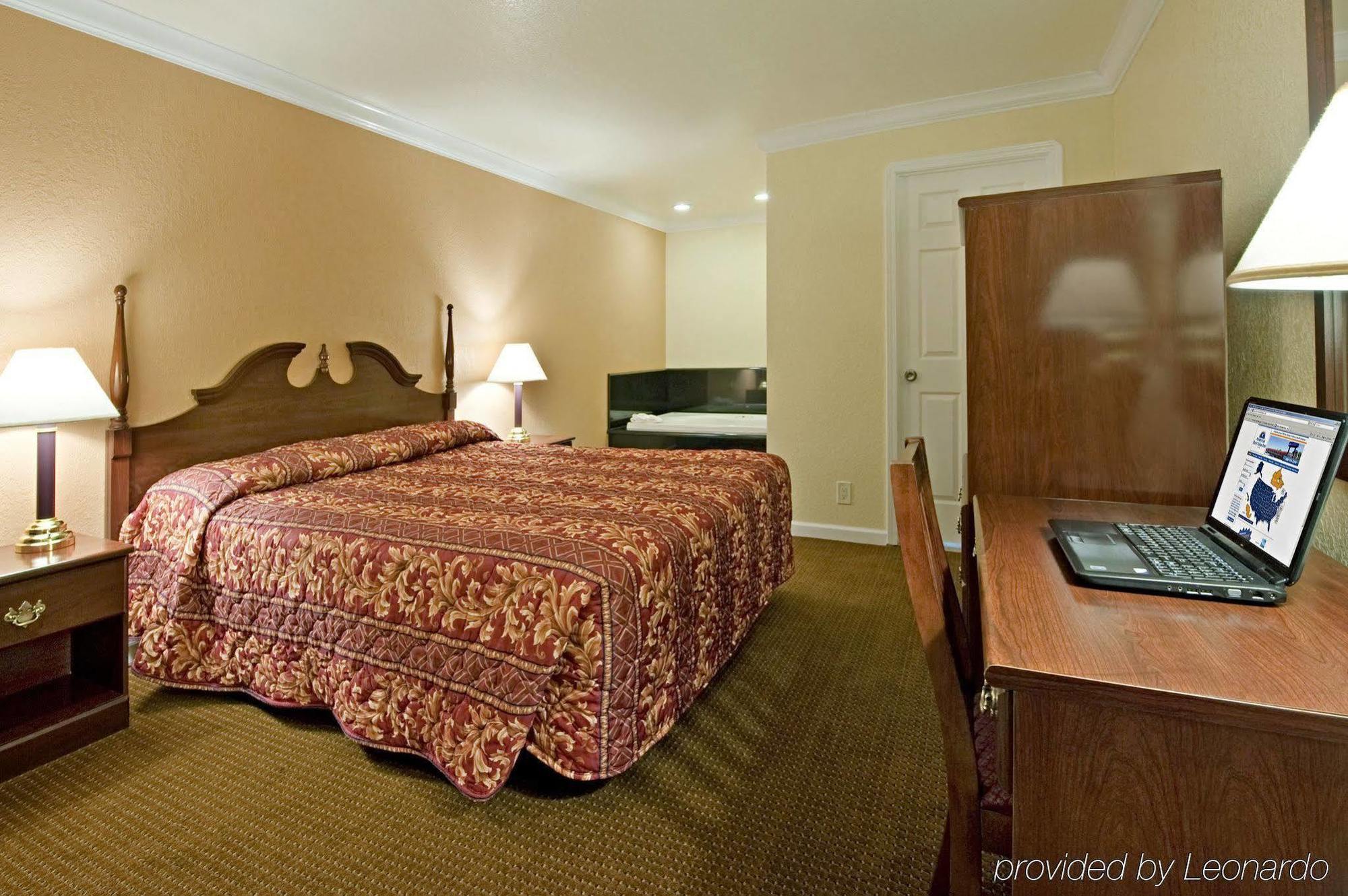 Americas Best Value Inn Σανιβέιλ Δωμάτιο φωτογραφία