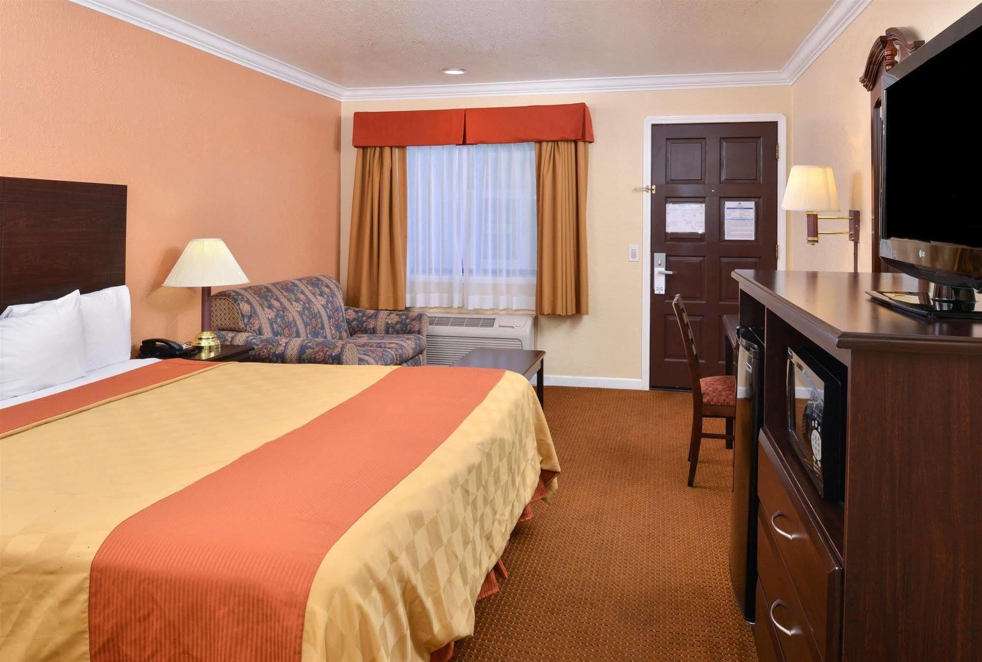 Americas Best Value Inn Σανιβέιλ Εξωτερικό φωτογραφία