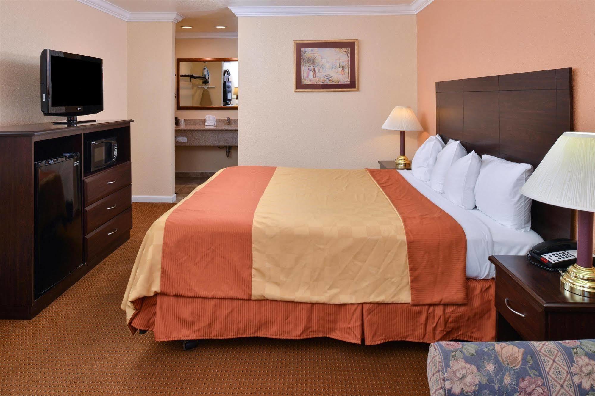 Americas Best Value Inn Σανιβέιλ Εξωτερικό φωτογραφία