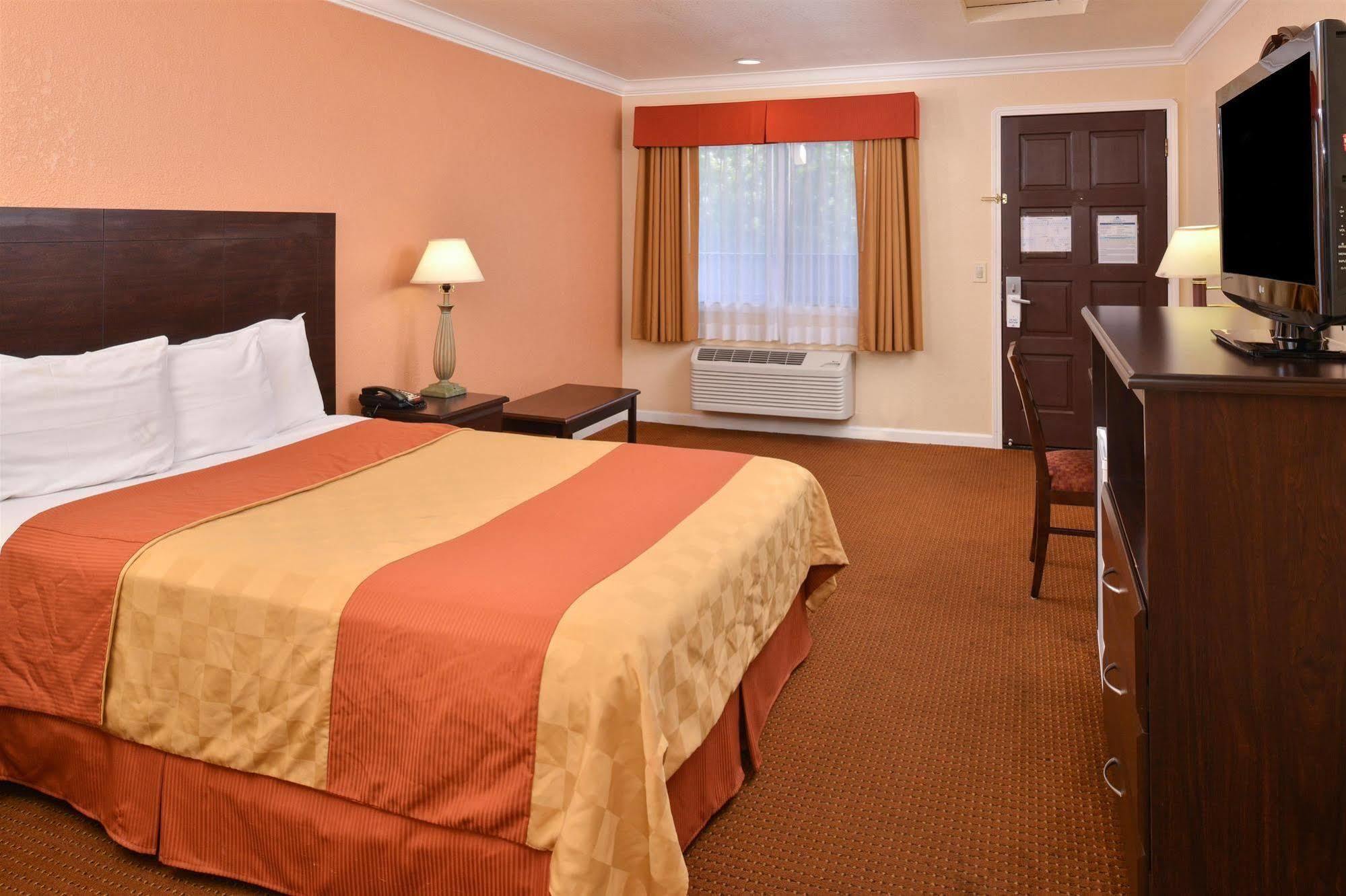 Americas Best Value Inn Σανιβέιλ Εξωτερικό φωτογραφία