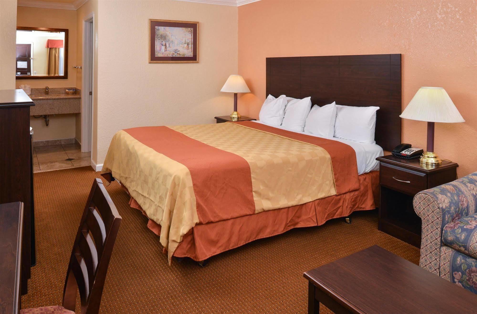 Americas Best Value Inn Σανιβέιλ Εξωτερικό φωτογραφία